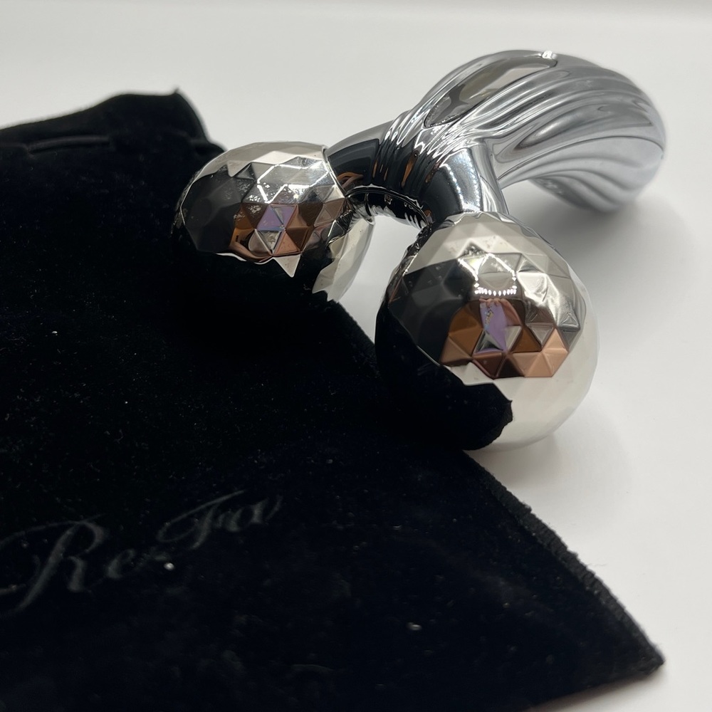 ReFa CARAT RAY message face body roller